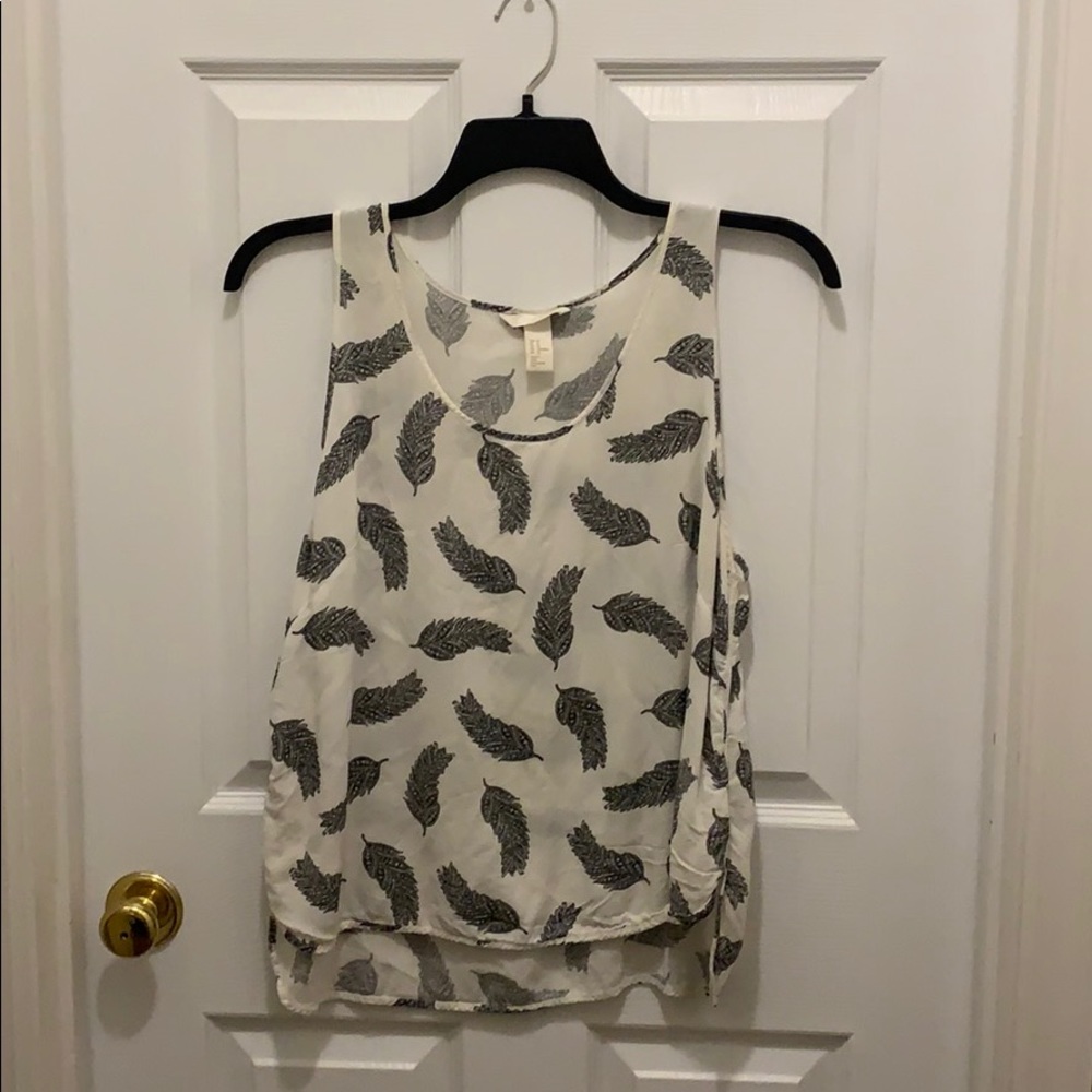 Tank top.